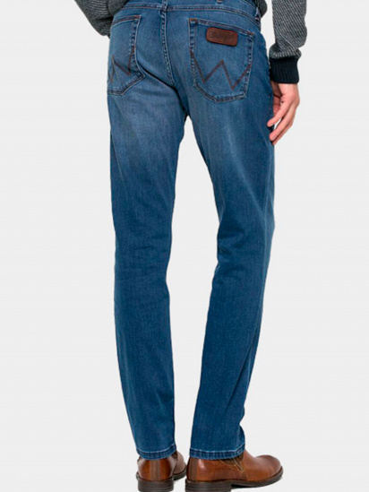 Зауженные джинсы Wrangler модель W15QMU91Q_30 — фото 2 - INTERTOP