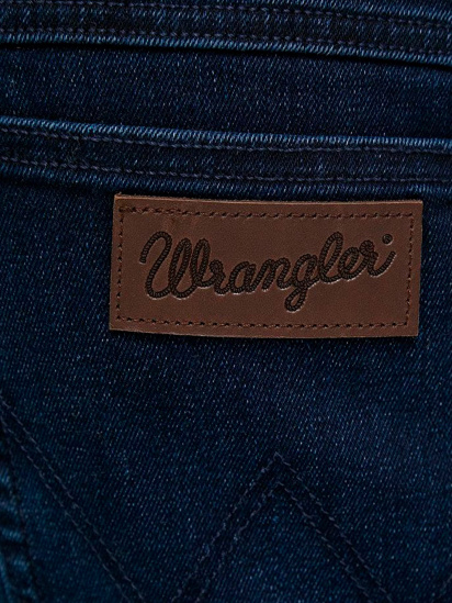 Зауженные джинсы Wrangler модель W12TLR29G_32 — фото 3 - INTERTOP